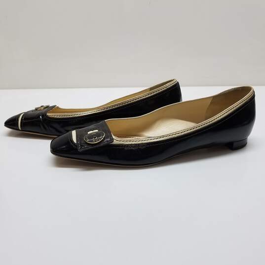 AUTHENTICATED Louis Vuitton Black Patent Leather Flats Size 37 image number 2