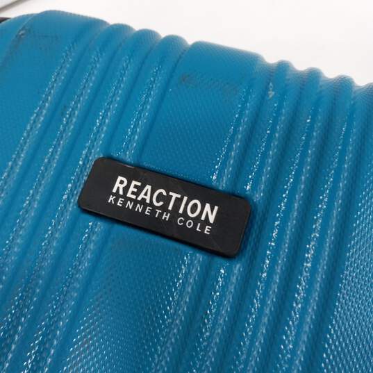 Kenneth Cole Reaction Out of Bounds 20” Carry-On Lightweight Hard Side Luggage image number 4