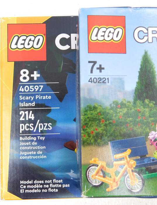 Creator Factory Sealed Sets Lot 40597: Scary Pirate Island 40221: Fountain + Polybag Parrot image number 2