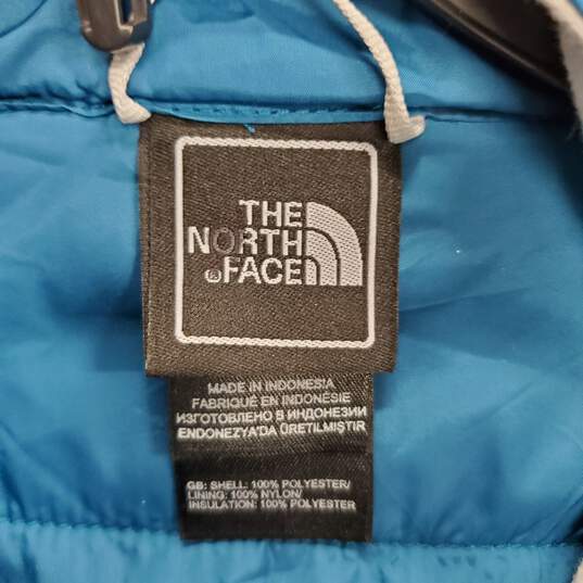 The North Face Women Blue/White Jacket XS NWT image number 1