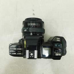 Minolta Maxxum 7000 35mm SLR Film Camera alternative image