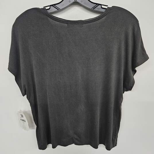 Gray Cut-Off Shirt image number 2