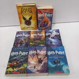 Bundle of 8 Assorted Harry Potter Books alternative image