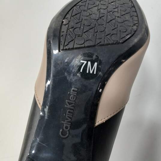 Calvin Klein Women's Black & Beige Pointed Toe Kitten Heel Pumps Size 7M image number 6