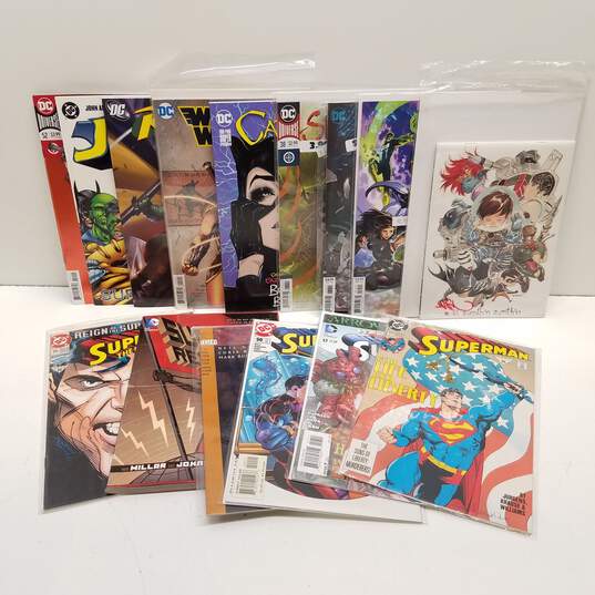 DC Comic Books Misc. Box Lot image number 1