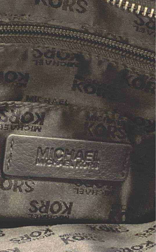 Michael Kors Black leather quilted Tote image number 4