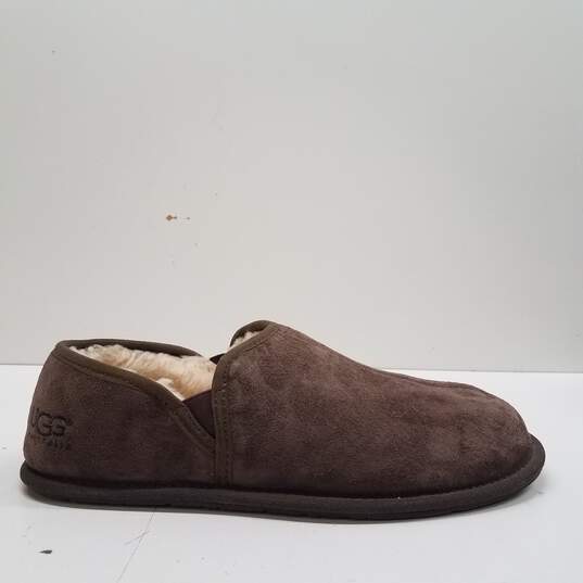 UGG 5650 Scuff Romeo li Slipper Brown Suede Shoes Men's Size 11 M image number 1