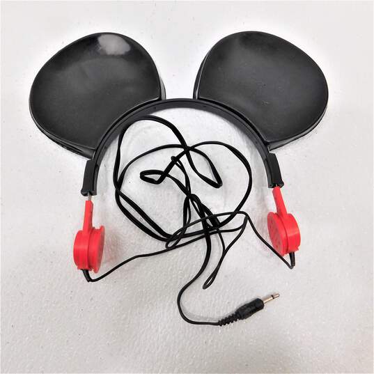 Vintage Mickey Mouse  AM radio with Headphones image number 4