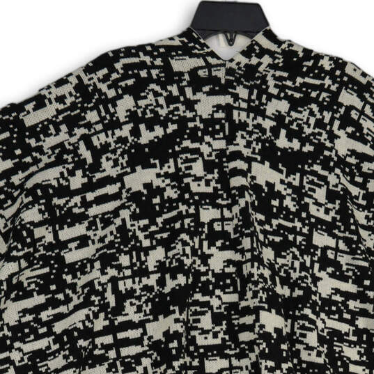 NWT Womens Black Gray Printed Open Front Wrap Sweater Size OS image number 4