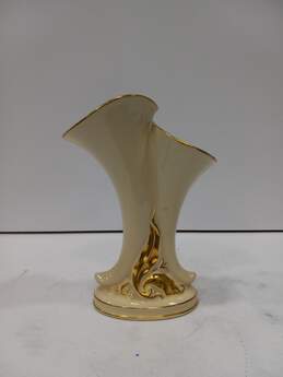 Vintage Creamy White Ivory Hull Pottery Double Cornucopia Vase w/Gold Trim
