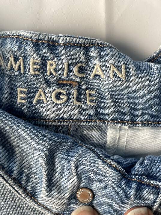 American Eagle Womens High Rise Mom Jeans 8/29 image number 4
