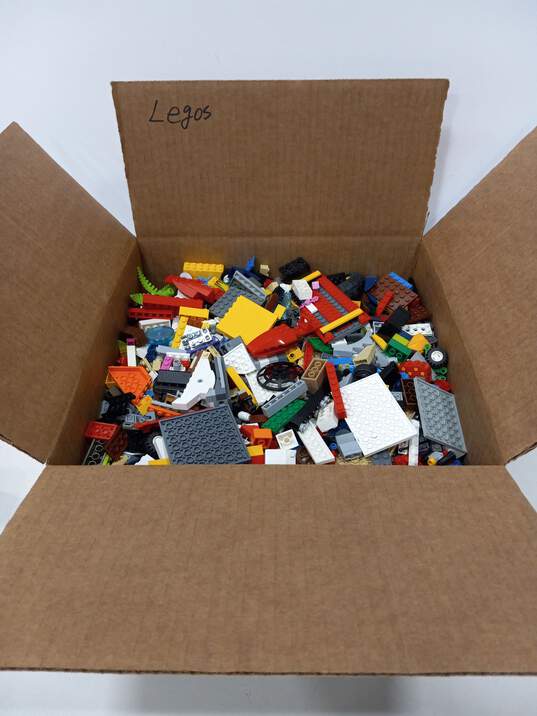 9lbs of Assorted Mixed Building Blocks image number 1