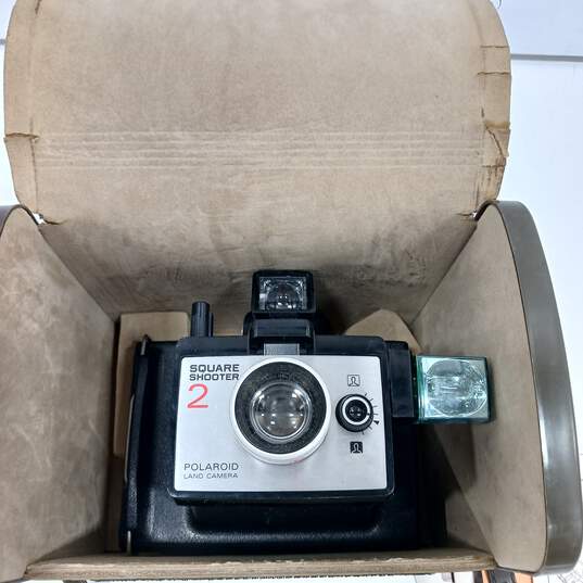 Square Shooter 2 Polaroid Land Camera w/ Accessories image number 6
