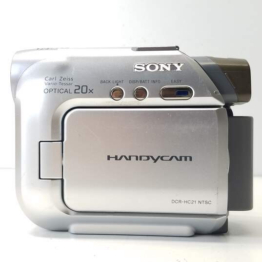 Sony Handycam DCR-HC21 MiniDV Camcorder FOR PARTS OR REPAIR image number 3
