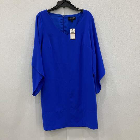 NWT Womens Blue V-Neck 3/4 Sleeve Back Zip Short Shift Dress Size 12 image number 1