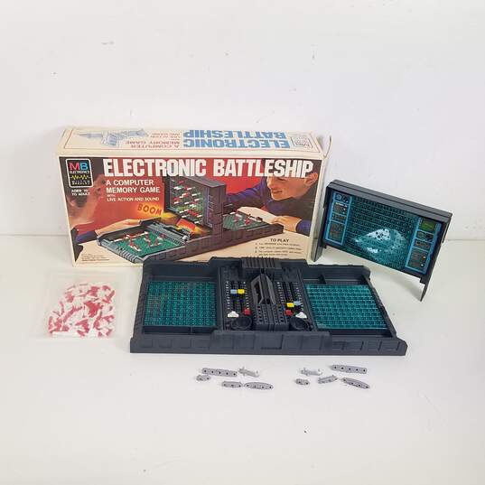 Battleship -Vintage Electronic Milton Bradley Board Game image number 2