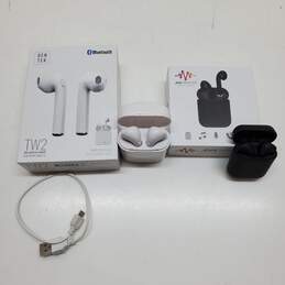 Lot of 2 Assorted Wireless Earbud Sets Untested