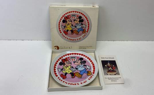 Disney Assorted Collectors Wall Art Plates Vintage Set of 4 Schmid Plates image number 4