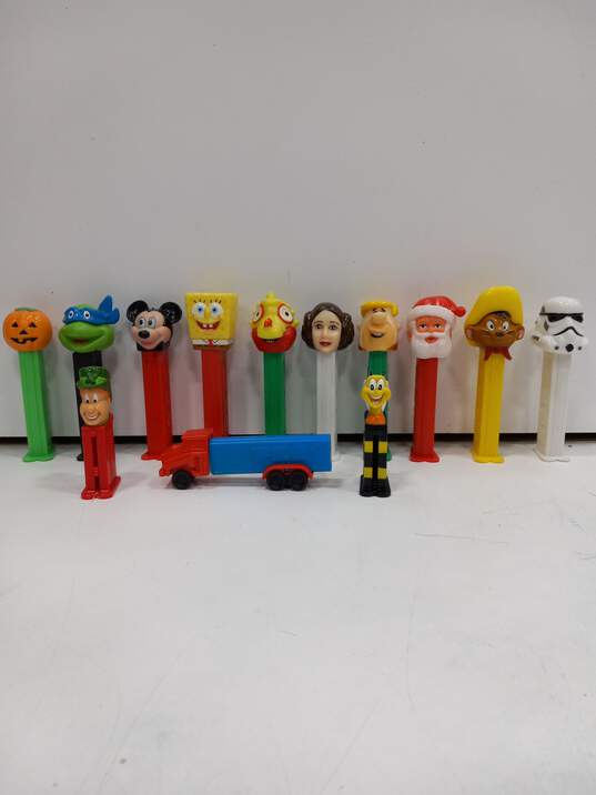 13 Assorted Characters Pez Candy Dispensers image number 1