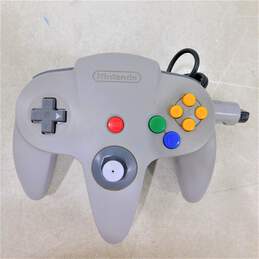Nintendo 64 w/ 4 games alternative image