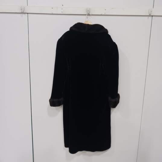 Women's Black Charles Klein Faux Fur Coat Size XL image number 4