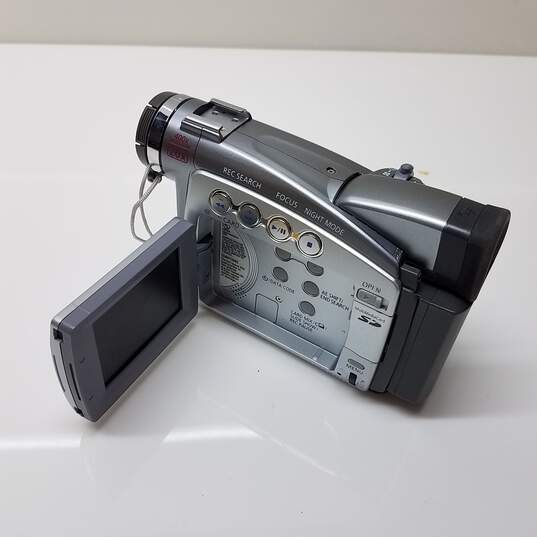 UNTESTED Canon ZR85 MiniDv Camcorder Record Watch Play And Transfer image number 2