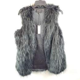 Romeo + Juliet Women Black Faux Fur Vest M NWT