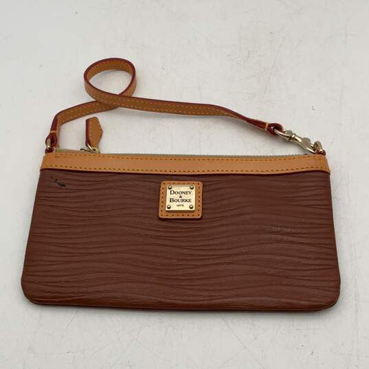 Dooney & Bourke Womens Brown Leather Inner Pocket Wristlet Wallet Clutch Purse image number 1