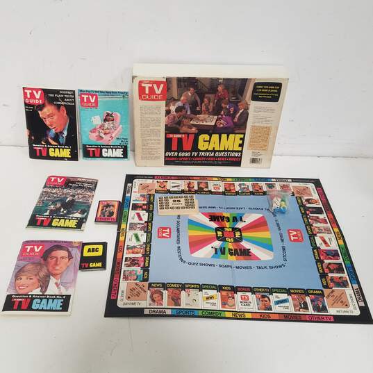 Tv Guides  TV Trivia Board Game Classic Family Game image number 1