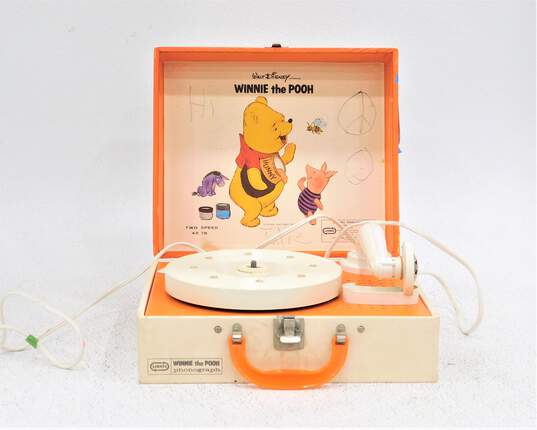Lionel - Walt Disney Winnie The Pooh 1964 Portable Record Player Phonograph image number 3
