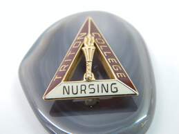 Vintage 10K Yellow Gold 'Triton College Nursing' Pin 3.5g alternative image