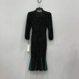 NWT Womens Green Animal Print V-Neck Long Sleeve Back-Zip Wrap Dress Sz 2P alternative image