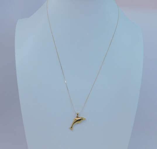 (G) 14k Yellow Gold Puffy Dolphin Pendant Necklace 1.6g image number 1