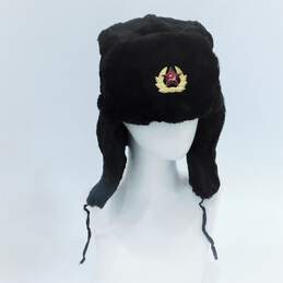 Russian Ushanka Military hat w/ SOVIET ARMY BADGE