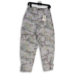 NWT Womens White Gray Camouflage Flat Front Pockets Cargo Pants Size 6