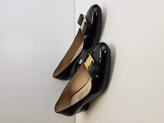 Salvatore Ferragamo Black Patent Leather Heels Size 7 Authenticated image number 3