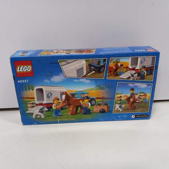 Lego City Horse Transporter 60327 image number 2