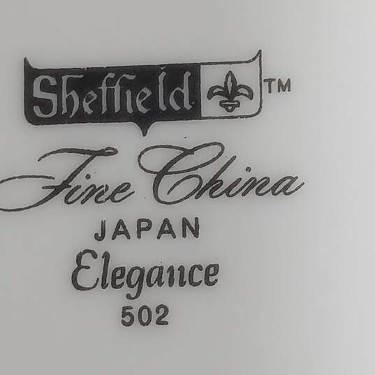 Bundle of 4 Sheffield Fine China Elegance 502 Floral 10.4" Dinner Plates image number 3
