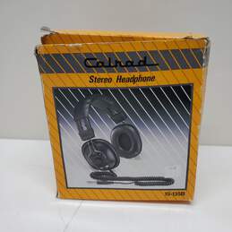 Calrad Wired Stereo Headphone 15-135B IOB