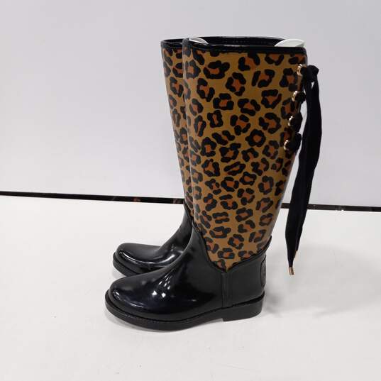Cach Women's Leopard Print Black Boots Size 6B image number 5