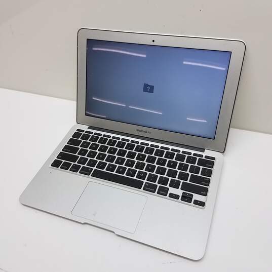 2010 Apple MacBook Air 11in Laptop Intel Core 2 Duo SU9400 CPU 2GB RAM 64GB SSD image number 1