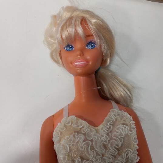 Vintage (1976) Mattel My Life Size Barbie Doll in Wedding Dress image number 3