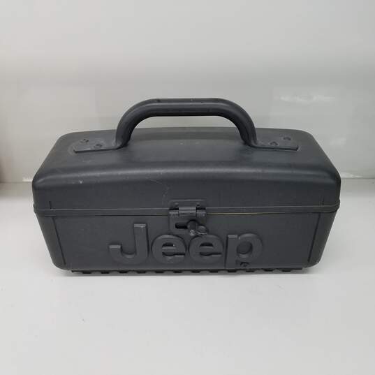 Jeep Electronics WRSS-2A AF/FM Cassette CD Radio for Parts or Repair image number 6