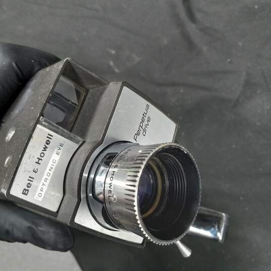 Vintage Bell & Howell Super 8 Film Camera W/ Case UNTESTED image number 3