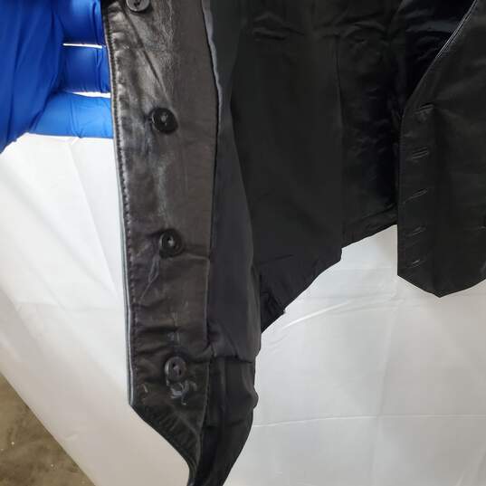 Men's Black Bermans Leather Vest Size 44 image number 4