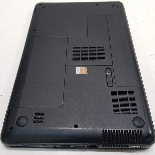 HP 2000-2d22DX (15.6) Intel Core i3 (For Parts/Repair) image number 7