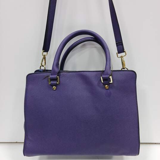 Women's Michael Kors Purple Crossbody Bag Purse image number 2
