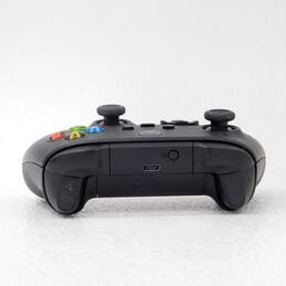 Microsoft Xbox Series X/S Wireless Controller Black alternative image