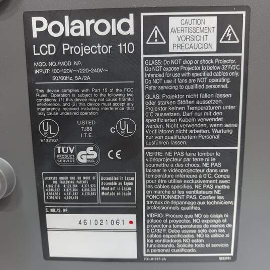 Polaroid LCD Projector 110 w/ Accessories image number 6