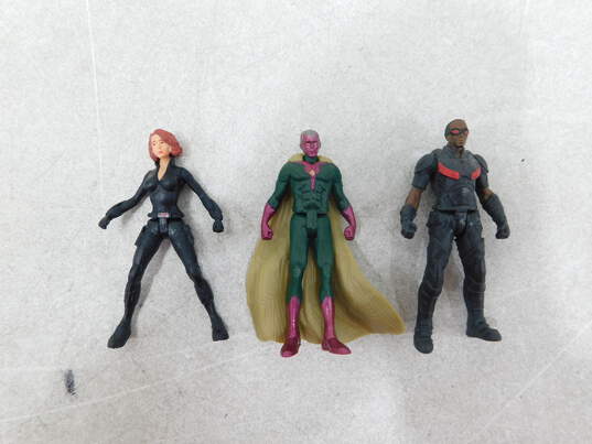 Lot of 8 Marvel Miniverse Hasbro Avengers 2.5in  Action Figures image number 6